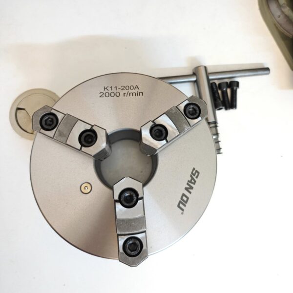 Mâm Cặp 3 Chấu Lật K11-200A