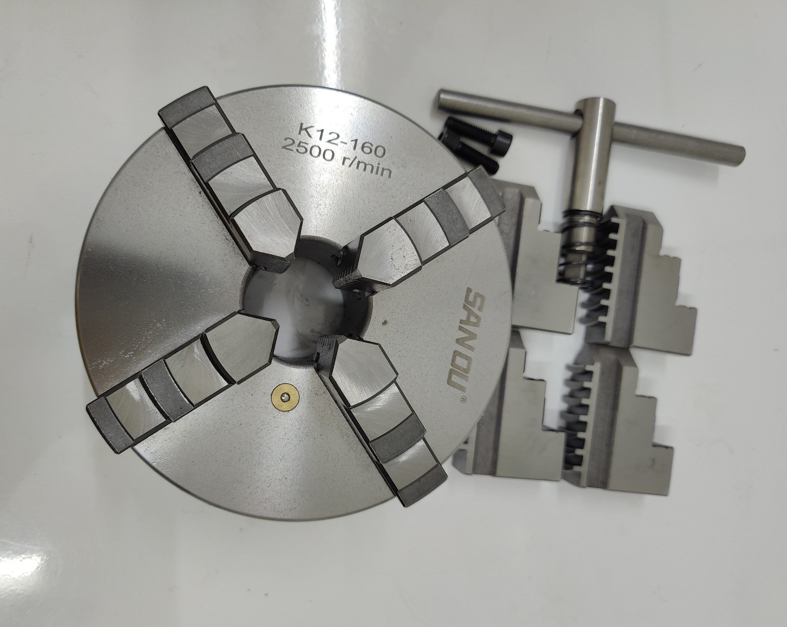 Mâm Cặp 4 Chấu Tự Định Tâm K12-160